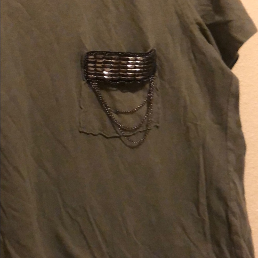 Top - Picture 2 of 2